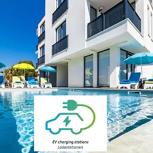 https://villa-cindri-ii.in-istria.net